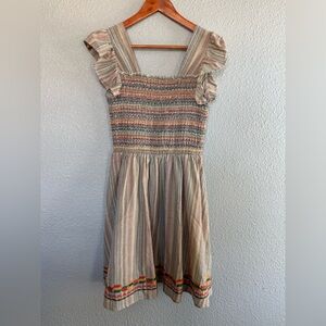 NWOT‎ THML Smocked Flutter Sleeve Dress Size Small Bin
Embroidered